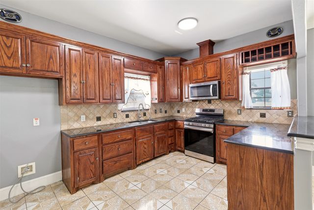 3129 New Haven Street, Irving, TX 75062