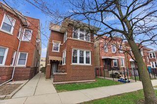 2318 W Addison Street, Chicago, IL 60618