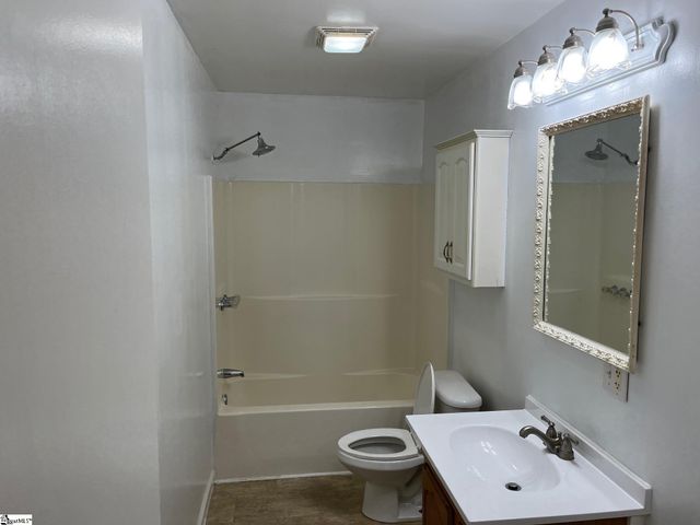 294 Jones Road, Fountain Inn, SC 29644