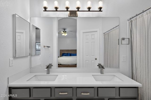 425 N WINDSOR --, Mesa, AZ 85213