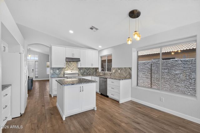 425 N WINDSOR --, Mesa, AZ 85213