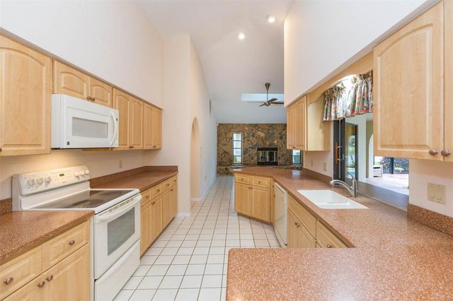 963 N DORAL LANE, Venice, FL 34293