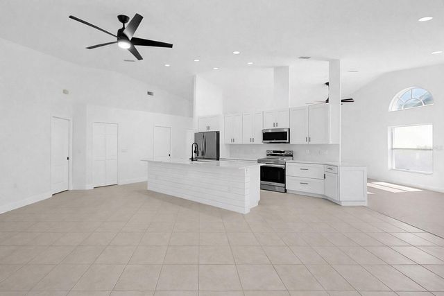 6409 STONE RIVER ROAD, Bradenton, FL 34203