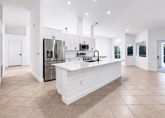6409 STONE RIVER ROAD, Bradenton, FL 34203