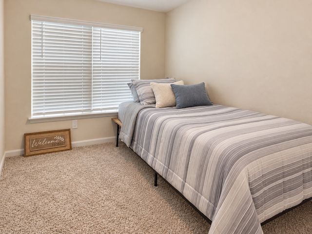 220 Drifter Drive, Newark, TX 76071