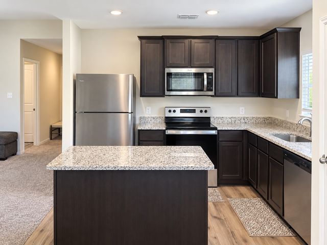 220 Drifter Drive, Newark, TX 76071