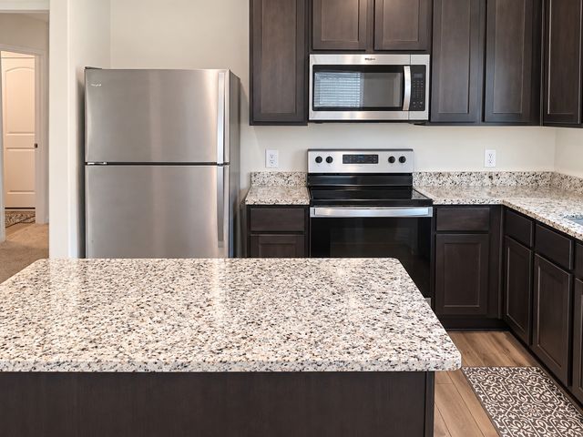 220 Drifter Drive, Newark, TX 76071