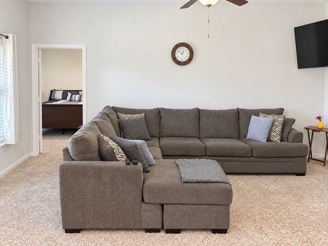 220 Drifter Drive, Newark, TX 76071