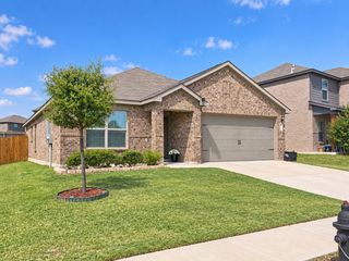 220 Drifter Drive, Newark, TX 76071