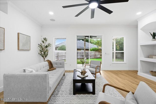 548 E SILVERTHORN Lane, Ponte Vedra, FL 32081