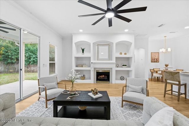 548 E SILVERTHORN Lane, Ponte Vedra, FL 32081