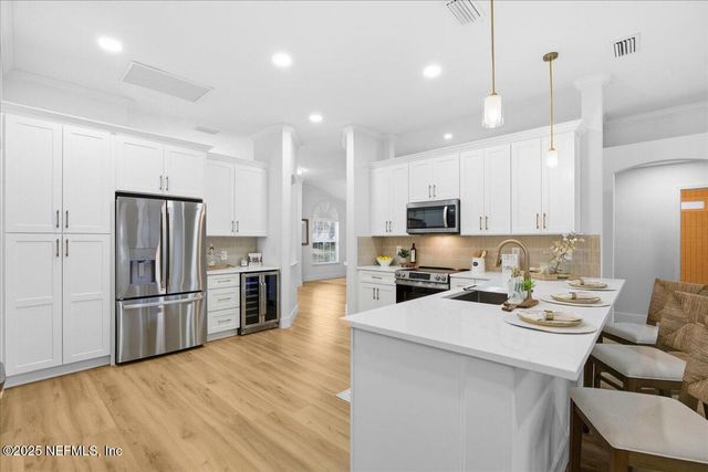 548 E SILVERTHORN Lane, Ponte Vedra, FL 32081