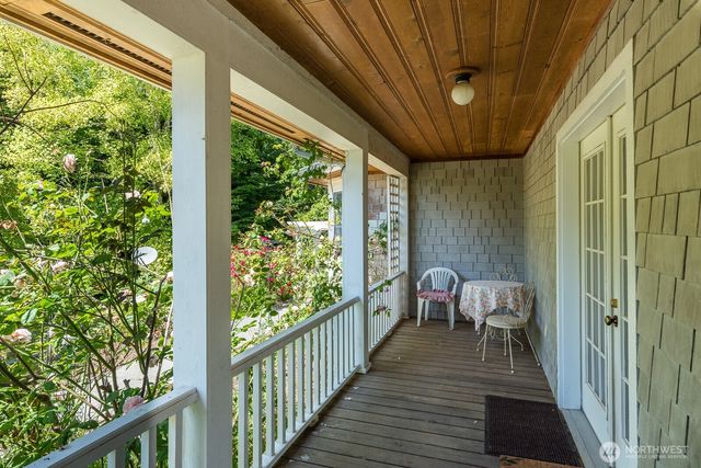 909 308th Street NE, Stanwood, WA 98292