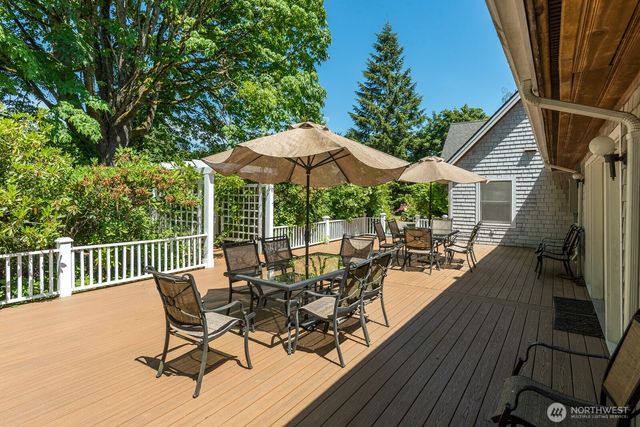 909 308th Street NE, Stanwood, WA 98292