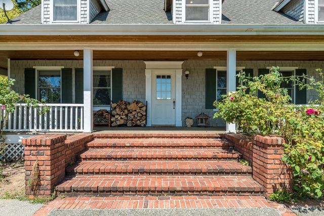 909 308th Street NE, Stanwood, WA 98292