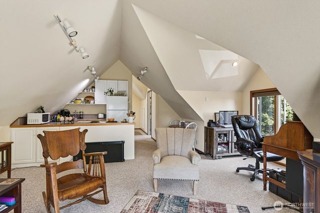 909 308th Street NE, Stanwood, WA 98292