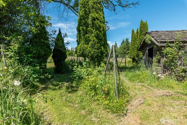 909 308th Street NE, Stanwood, WA 98292