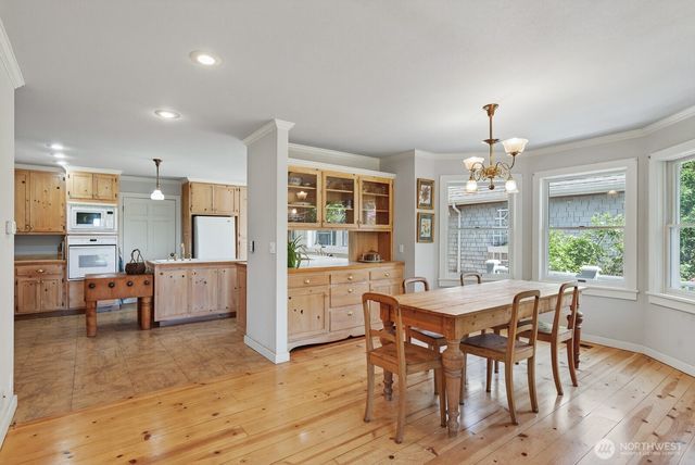 909 308th Street NE, Stanwood, WA 98292