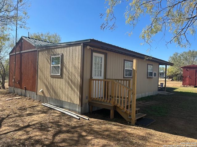 205 May, Pleasanton, TX 78064