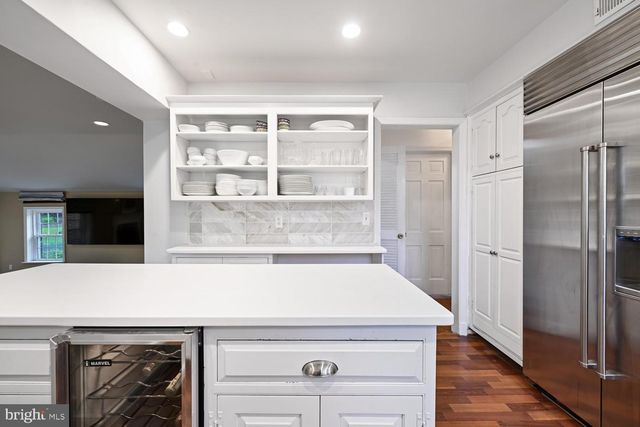 4004 MANOR PARK CT, Rockville, MD 20853