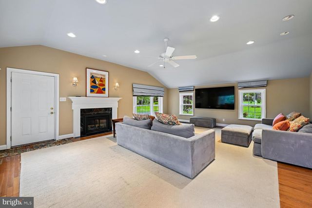 4004 MANOR PARK CT, Rockville, MD 20853