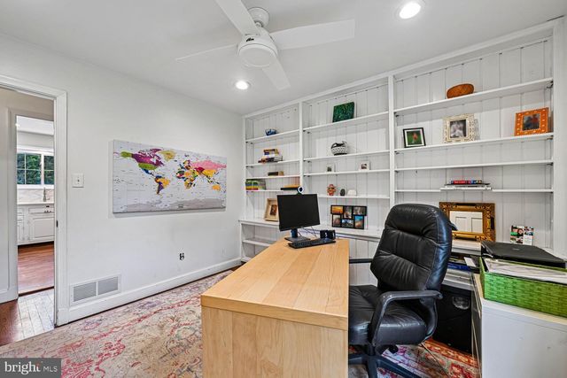 4004 MANOR PARK CT, Rockville, MD 20853