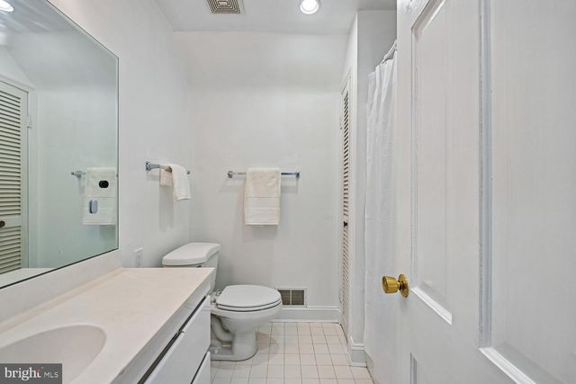 4004 MANOR PARK CT, Rockville, MD 20853