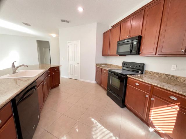 10017 WEATHERS LOOP, Clermont, FL 34711