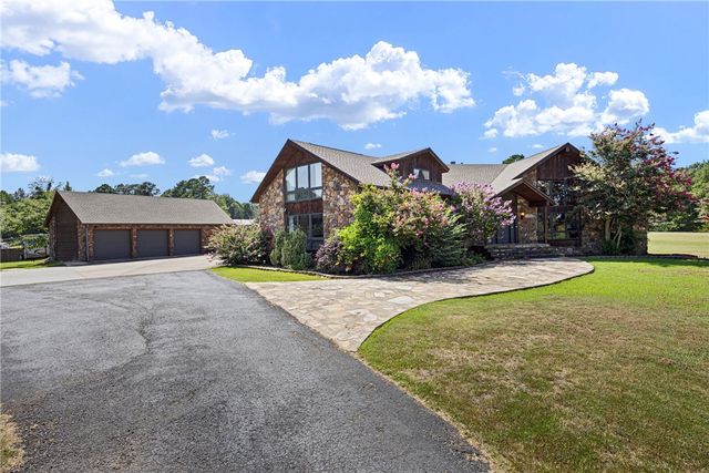 10695 Powell Lane, Dardanelle, AR 72834