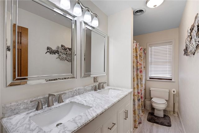 10695 Powell Lane, Dardanelle, AR 72834