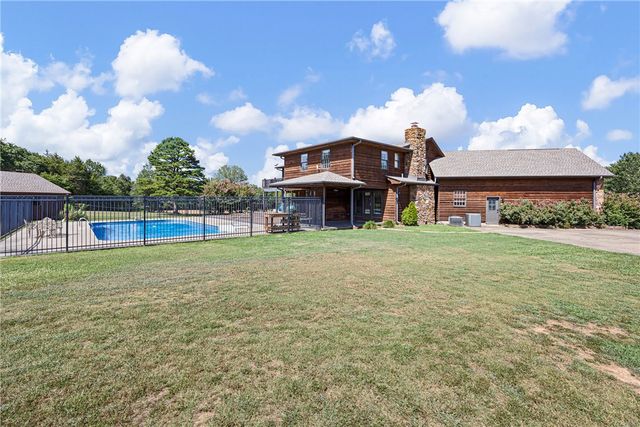 10695 Powell Lane, Dardanelle, AR 72834