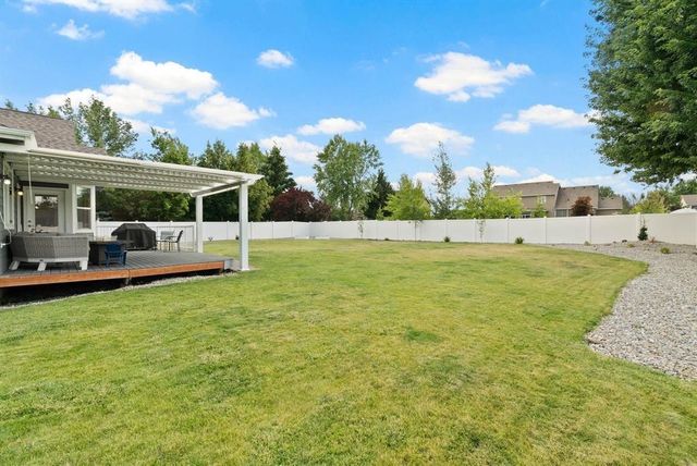 17110 E Daybreak Ln, Spokane Valley, WA 99016