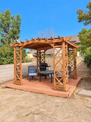 312 W Lugonia, Redlands, CA 92374