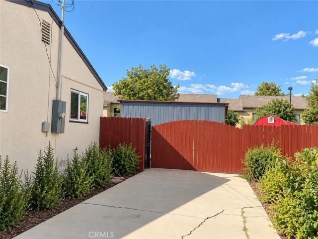312 W Lugonia, Redlands, CA 92374