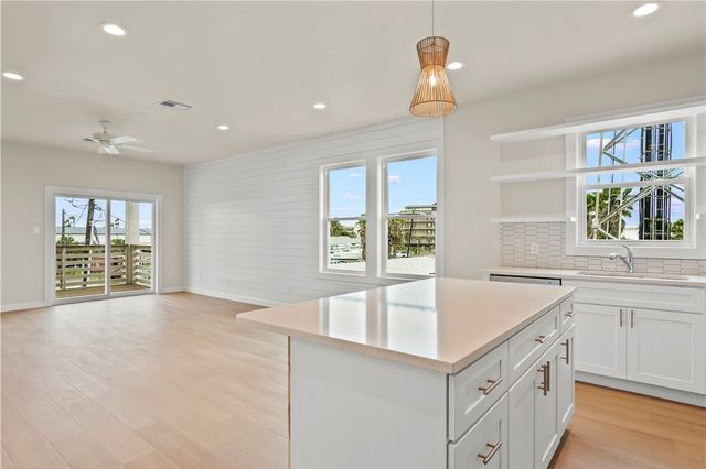 434 Oleander St 2, Port Aransas, TX 78373