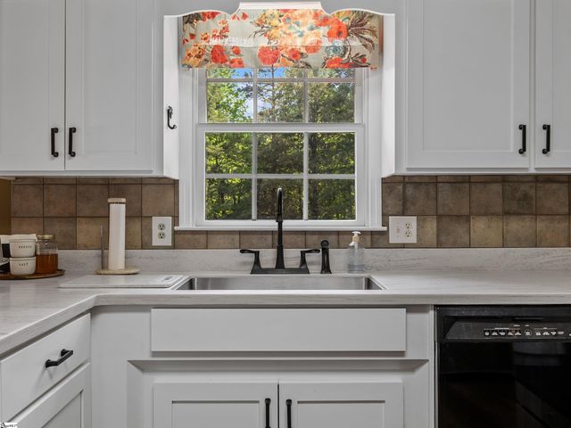 129 Foster Road, Roebuck, SC 29376