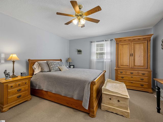 129 Foster Road, Roebuck, SC 29376