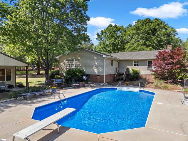 129 Foster Road, Roebuck, SC 29376