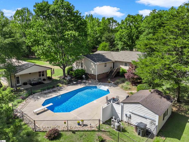 129 Foster Road, Roebuck, SC 29376