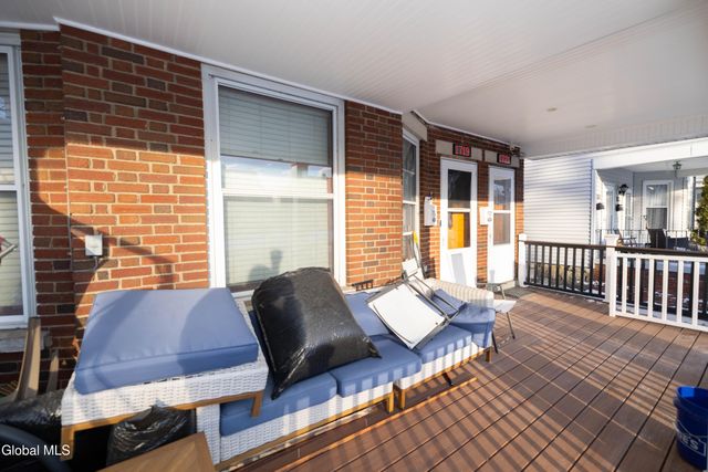 1719 Eastern Parkway, Schenectady, NY 12309