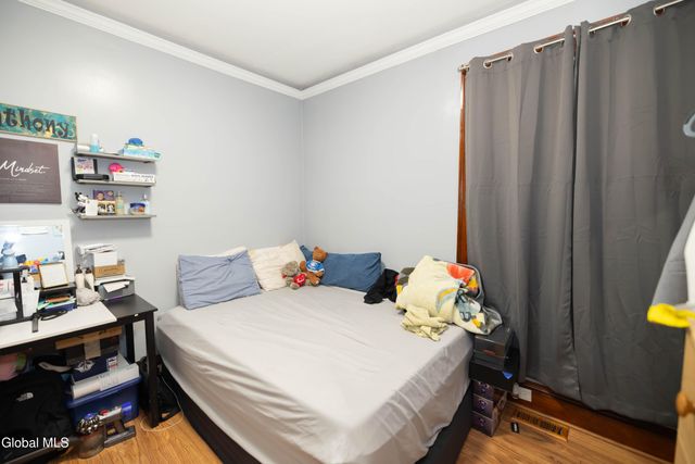 1719 Eastern Parkway, Schenectady, NY 12309