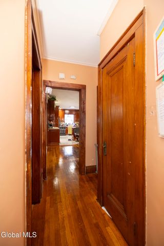 1719 Eastern Parkway, Schenectady, NY 12309