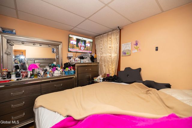 1719 Eastern Parkway, Schenectady, NY 12309