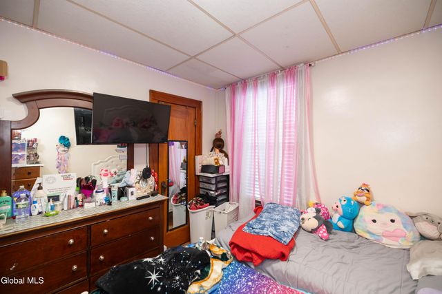 1719 Eastern Parkway, Schenectady, NY 12309