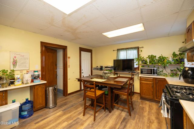 1719 Eastern Parkway, Schenectady, NY 12309