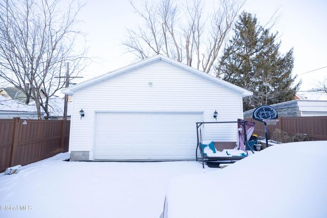 1719 Eastern Parkway, Schenectady, NY 12309