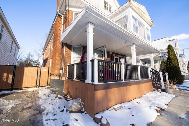 1719 Eastern Parkway, Schenectady, NY 12309