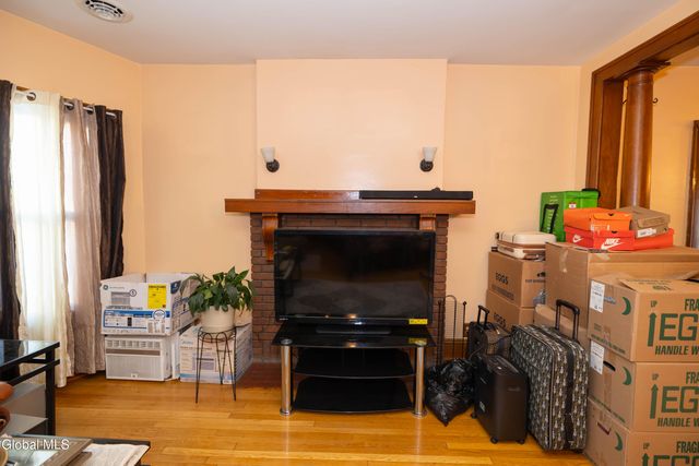 1719 Eastern Parkway, Schenectady, NY 12309