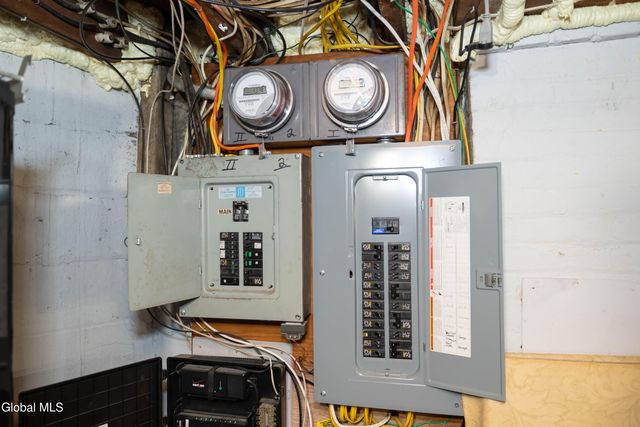 1719 Eastern Parkway, Schenectady, NY 12309