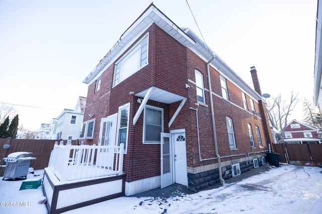 1719 Eastern Parkway, Schenectady, NY 12309